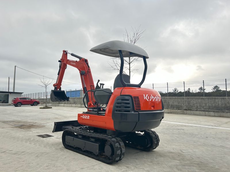 Miniexcavadora Kubota K-022