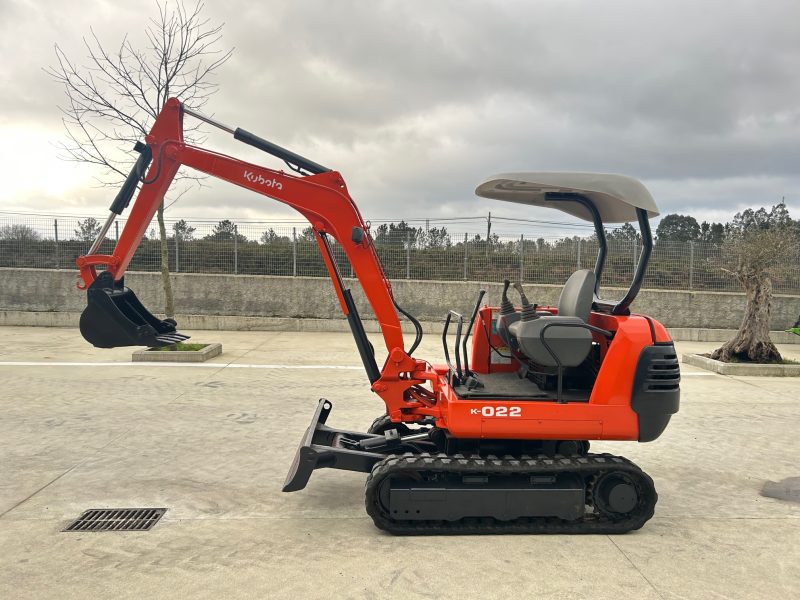 Miniexcavadora Kubota K-022