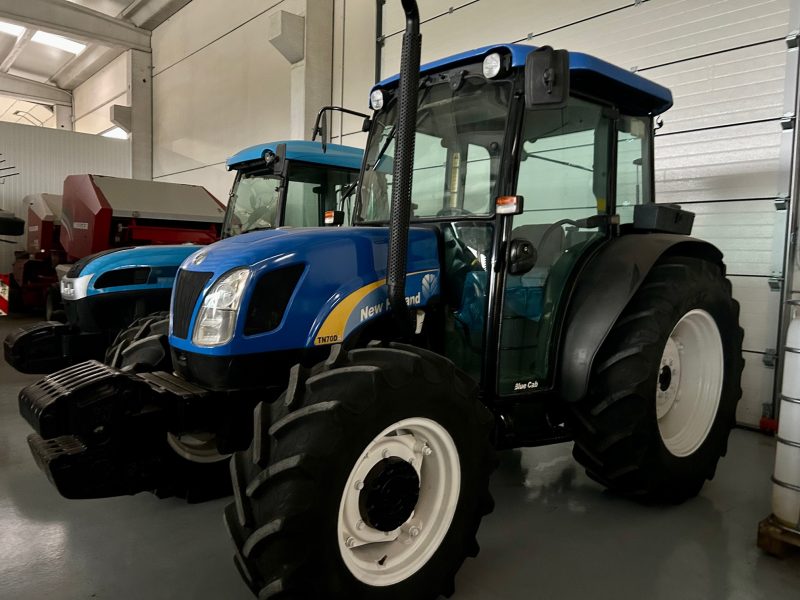 Tractor New Holland TN 70 DA