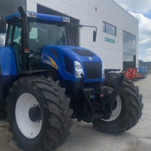 TRACTOR NEW HOLLAND TVT 195