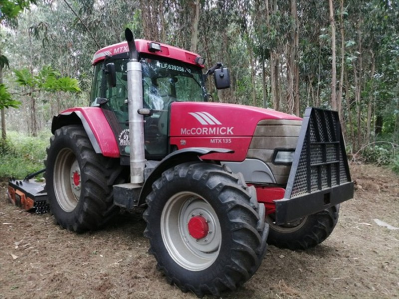 TRACTOR MCCORMICK MTX135