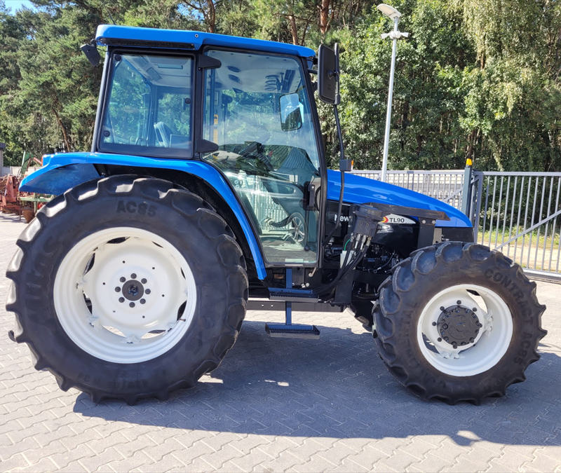 TRACTOR NEW HOLLAND TL90