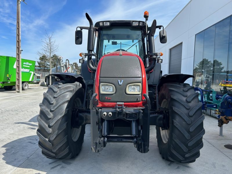 TRACTOR VALTRA T191