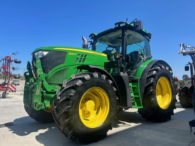 TRACTOR JOHN DEERE 6130R CON PALA