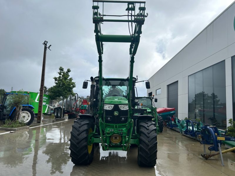 TRACTOR JOHN DEERE 6130R CON PALA