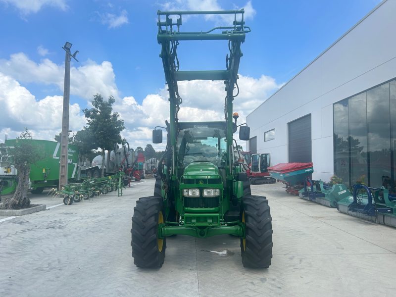 TRACTOR JOHN DEERE 5720 CON PALA