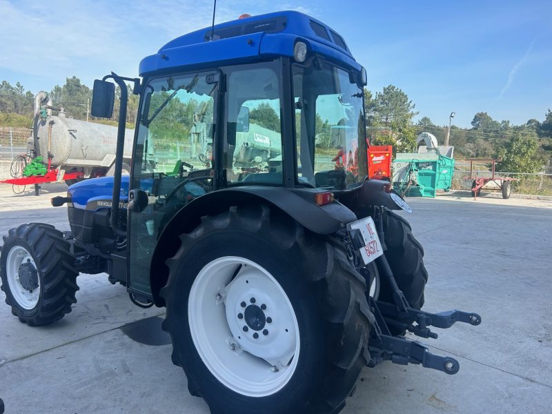 TRACTOR FRUTERO NEW HOLLAND TN90F