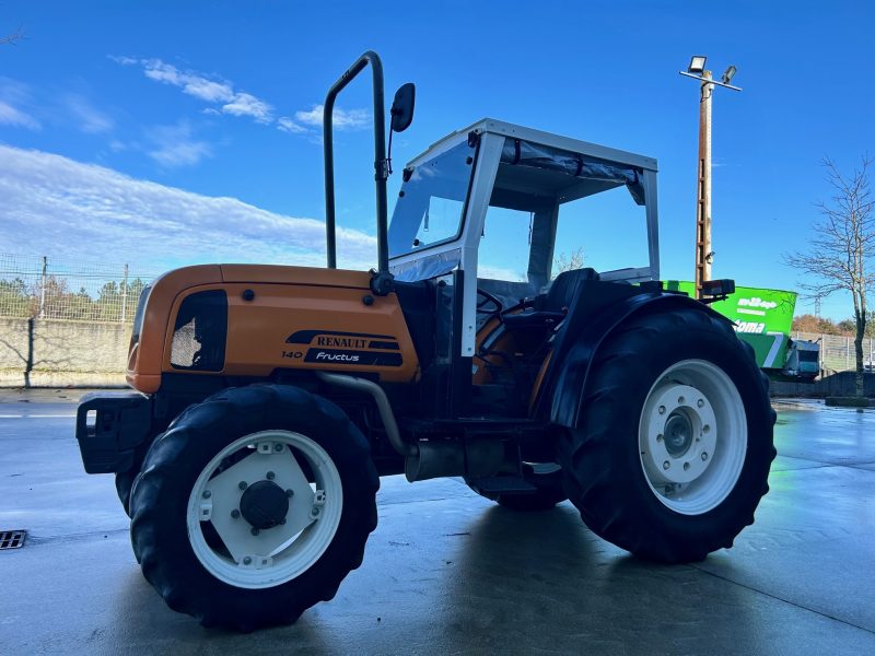 TRACTOR RENAULT FRUCTUS 140