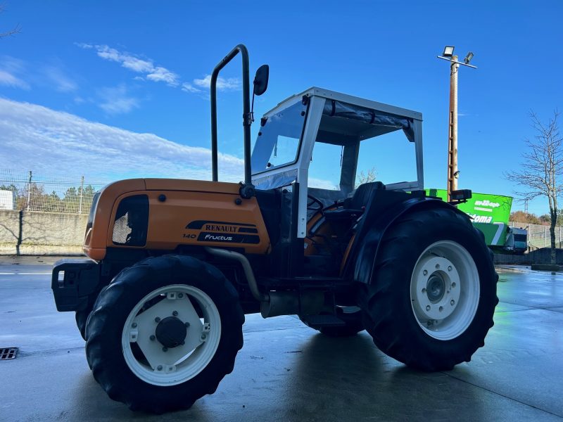 TRACTOR RENAULT FRUCTUS 140