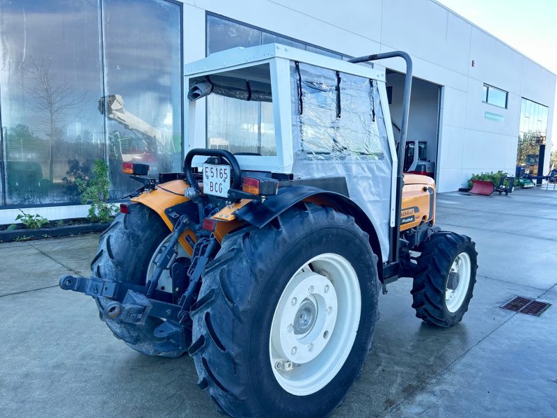 TRACTOR RENAULT FRUCTUS 140