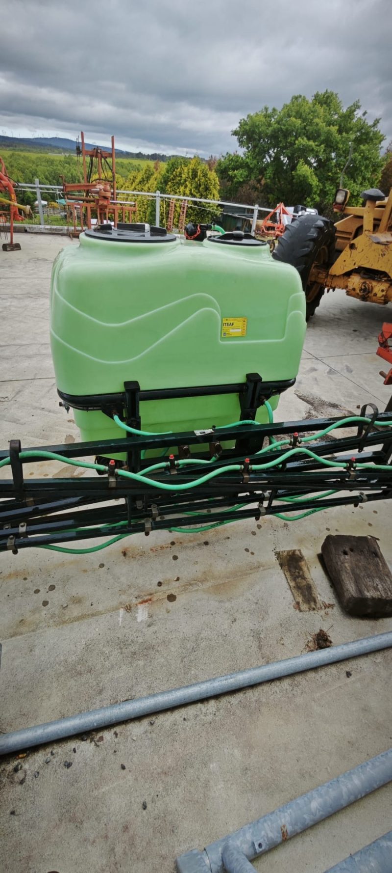 SULFATADORA 400 LITROS ROCHA