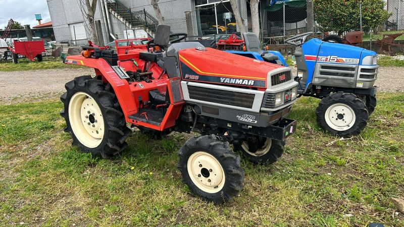 TRACTOR YANMAR F165