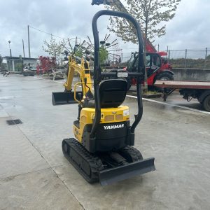 MINIEXCAVADORA YANMAR SV080