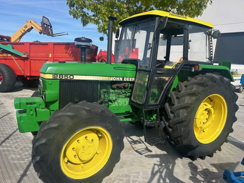 JOHN DEERE 2850 DT