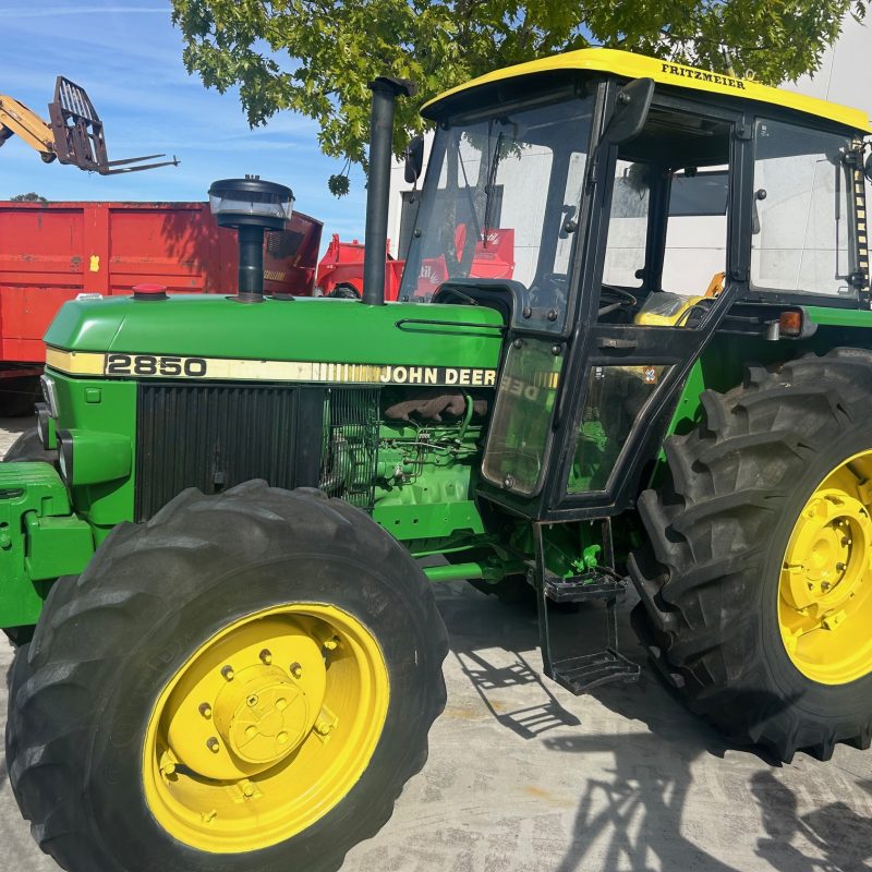 JOHN DEERE 2850 DT