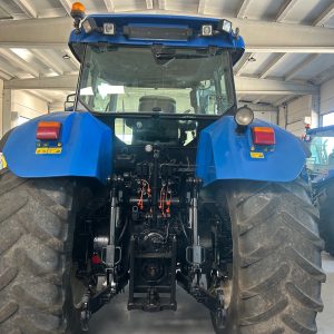 TRACTOR NEW HOLLAND TVT 195