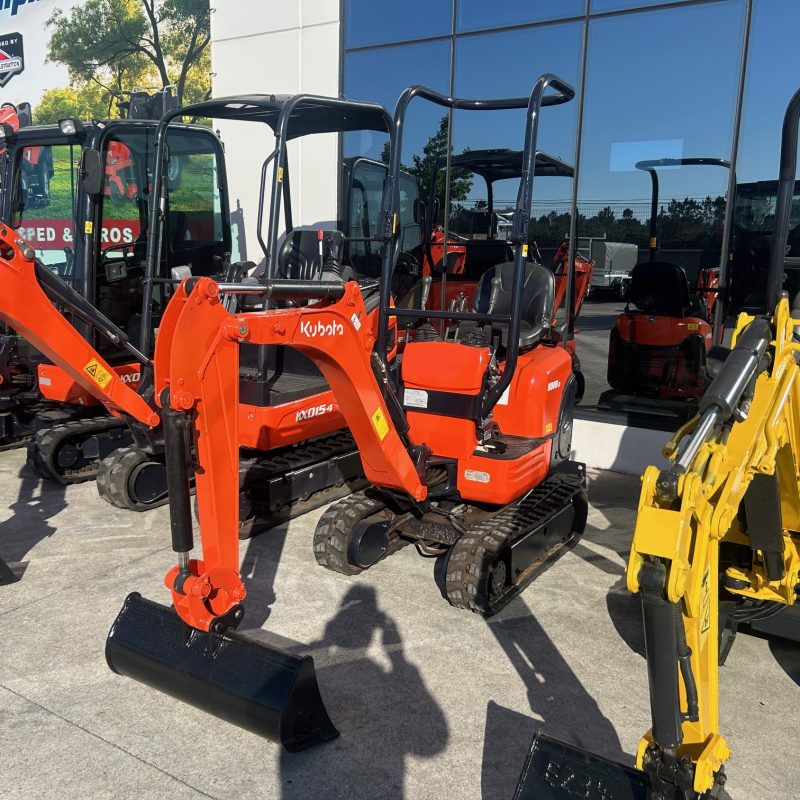 MINIEXCAVADORA KUBOTA K008-3