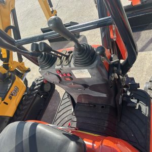 MINIEXCAVADORA KUBOTA K008-3