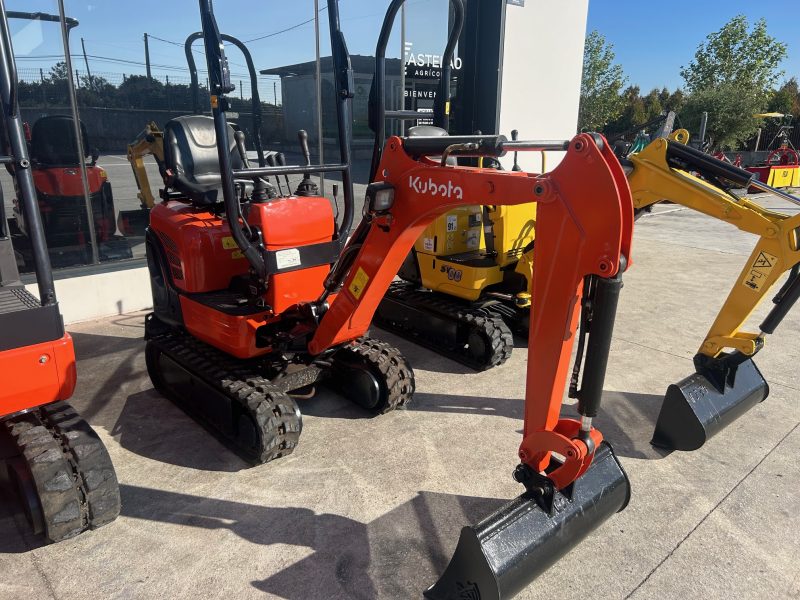 MINIEXCAVADORA KUBOTA K008-3