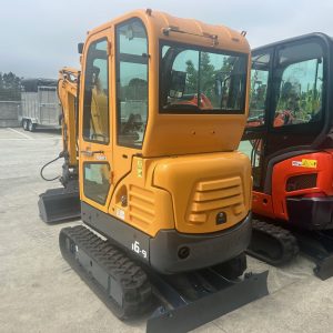 MINIEXCAVADORA HYUNDAI ROBEX 16-9