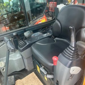 MINIEXCAVADORA HYUNDAI ROBEX 16-9