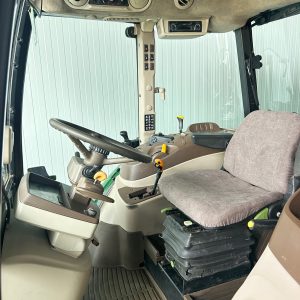 TRACTOR JOHN DEERE 5820