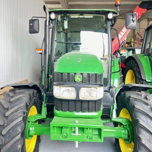 TRACTOR JOHN DEERE 5820