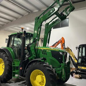 TRACTOR JOHN DEERE 6150 M CON PALA H340