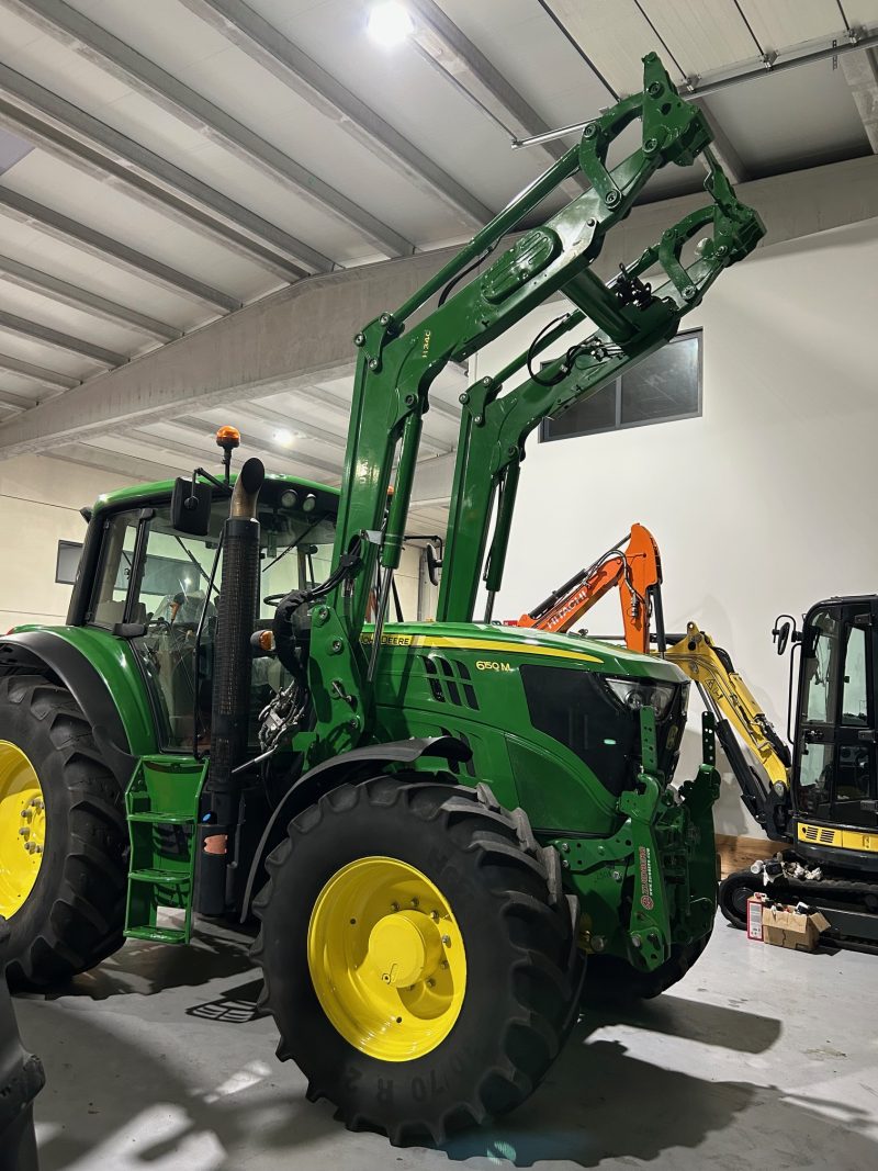 TRACTOR JOHN DEERE 6150 M CON PALA H340