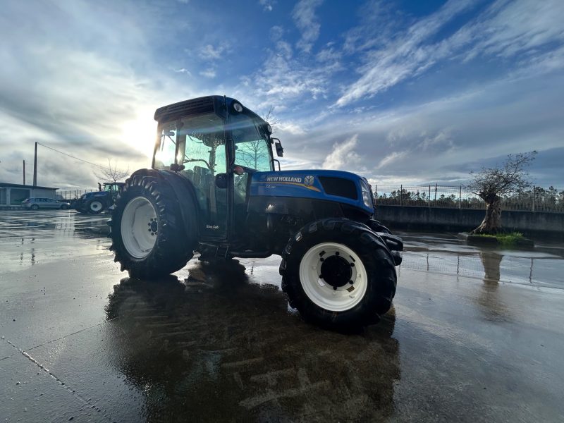 TRACTOR FRUTERO NEW HOLLAND T4.105F