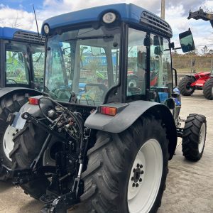 TRACTOR FRUTERO NEW HOLLAND T4040F
