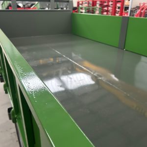 REMOLQUE BASCULANTE 4,50 X 2.32 CON BALDERAS