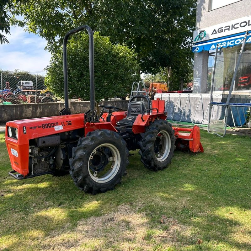 TRACTOR ARTICULADO AGRIA 8900 DR V30