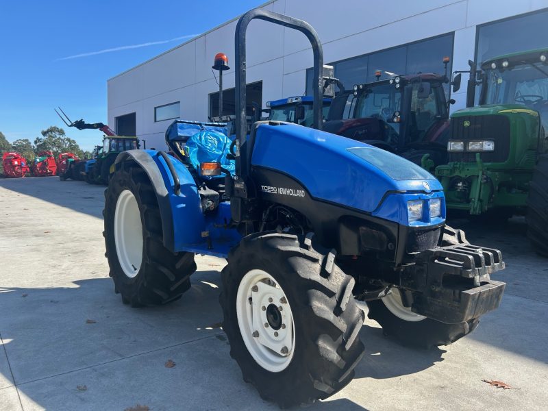 TRACTOR NEW HOLLAND TCE50