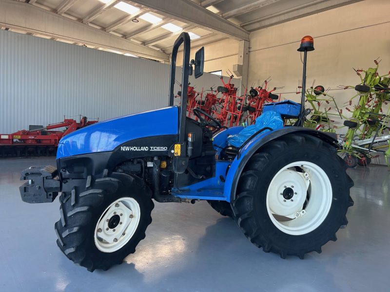 TRACTOR NEW HOLLAND TCE50