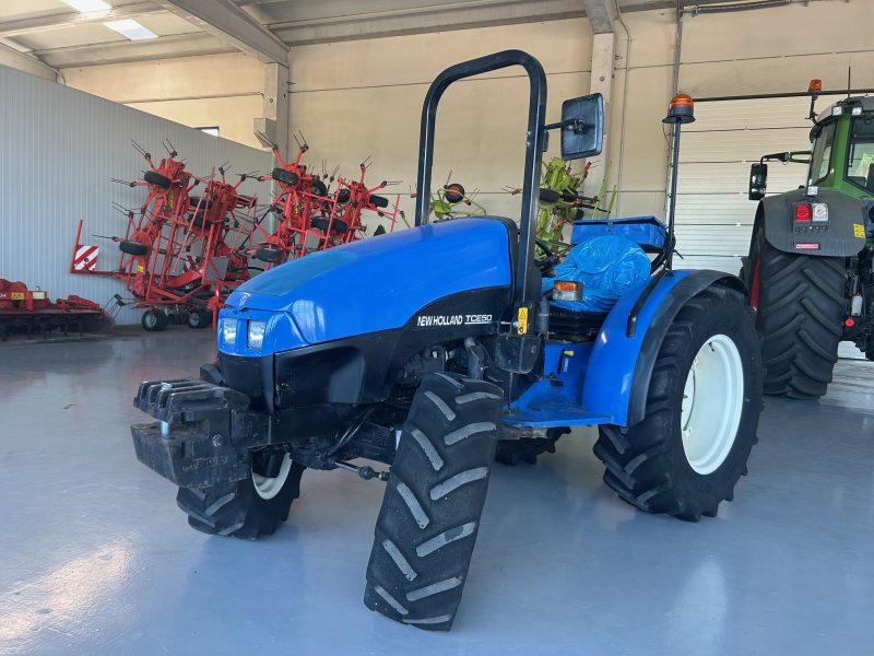 TRACTOR NEW HOLLAND TCE50