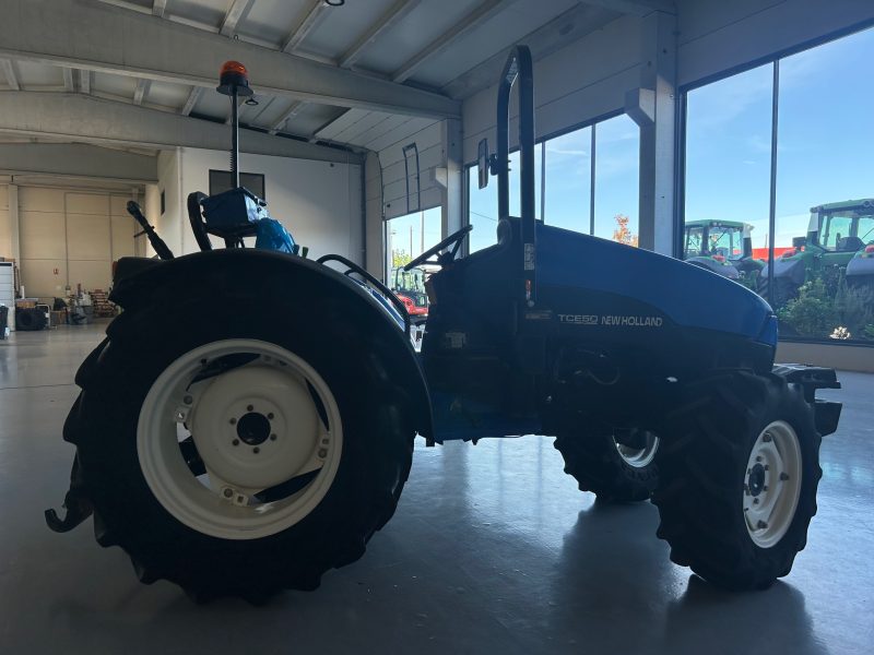 TRACTOR NEW HOLLAND TCE50