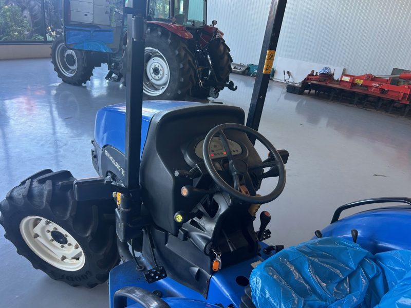 TRACTOR NEW HOLLAND TCE50