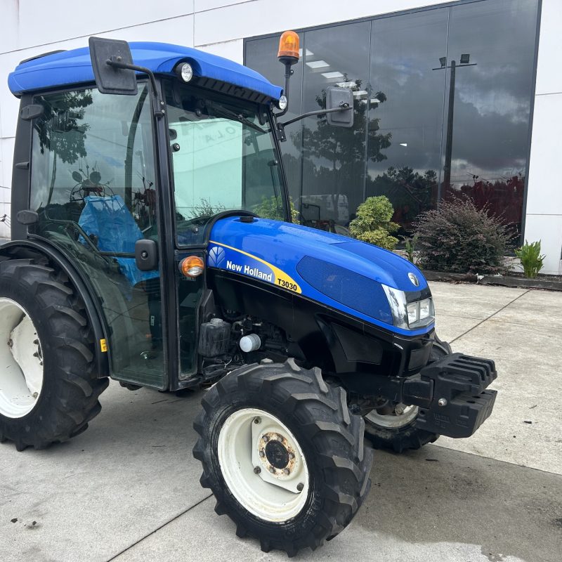 TRACTOR NEW HOLLAND T3030